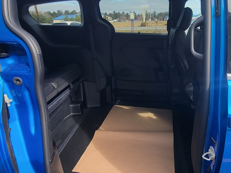 Blue Chrysler Pacifica image number 12