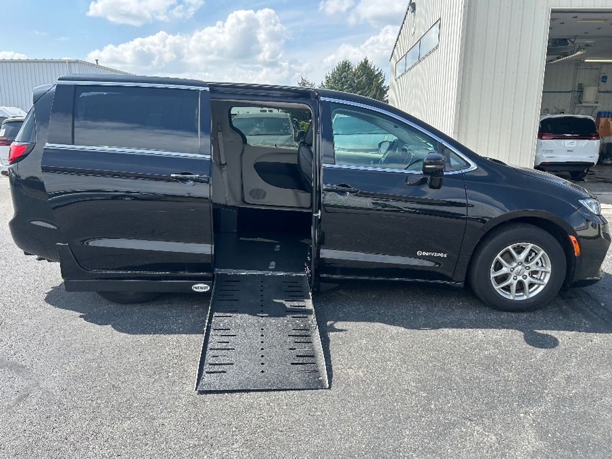 Black Chrysler Pacifica with Side Entry Automatic Fold Out ramp