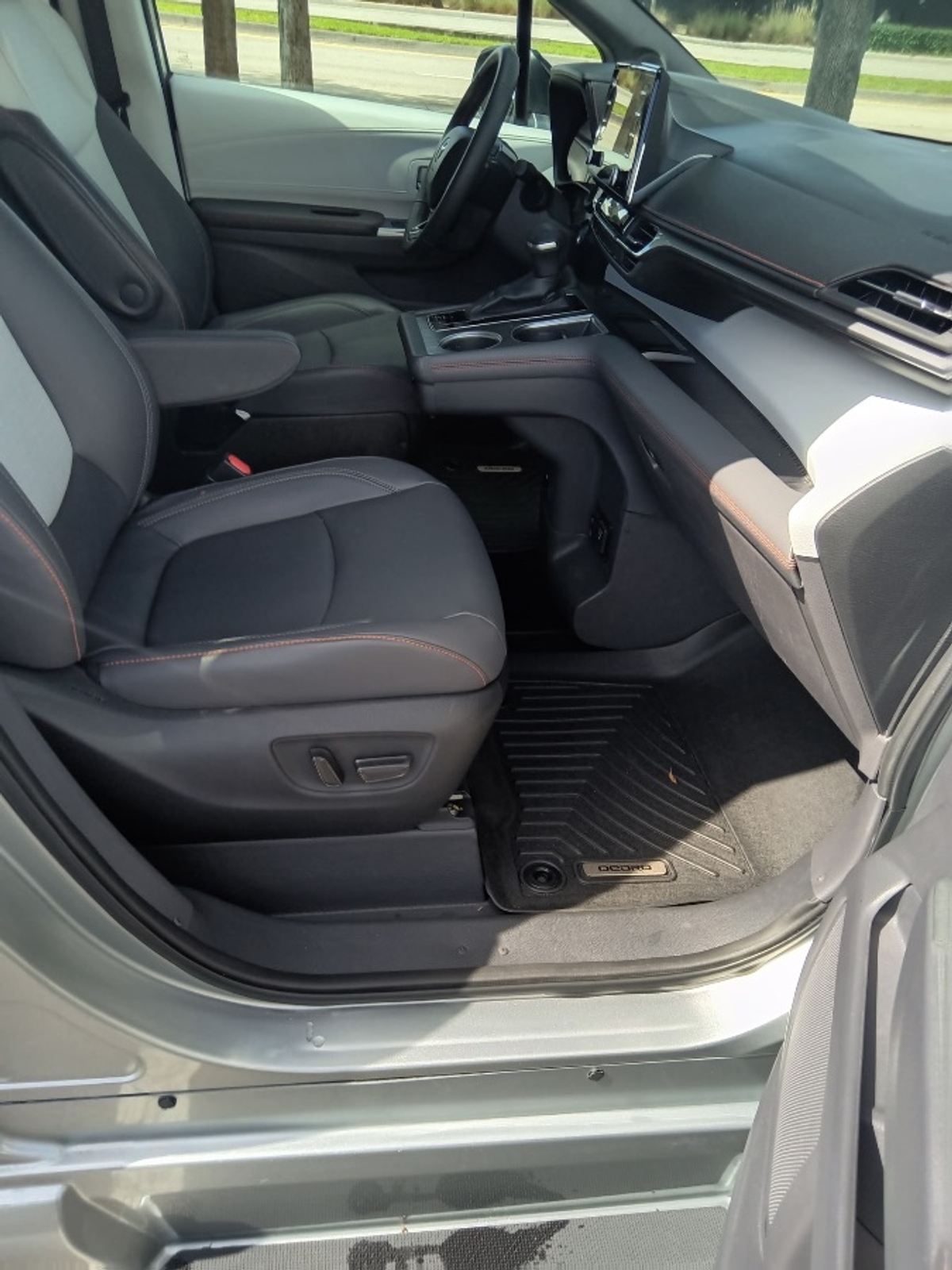 2022 TOYOTA SIENNA - Image 10