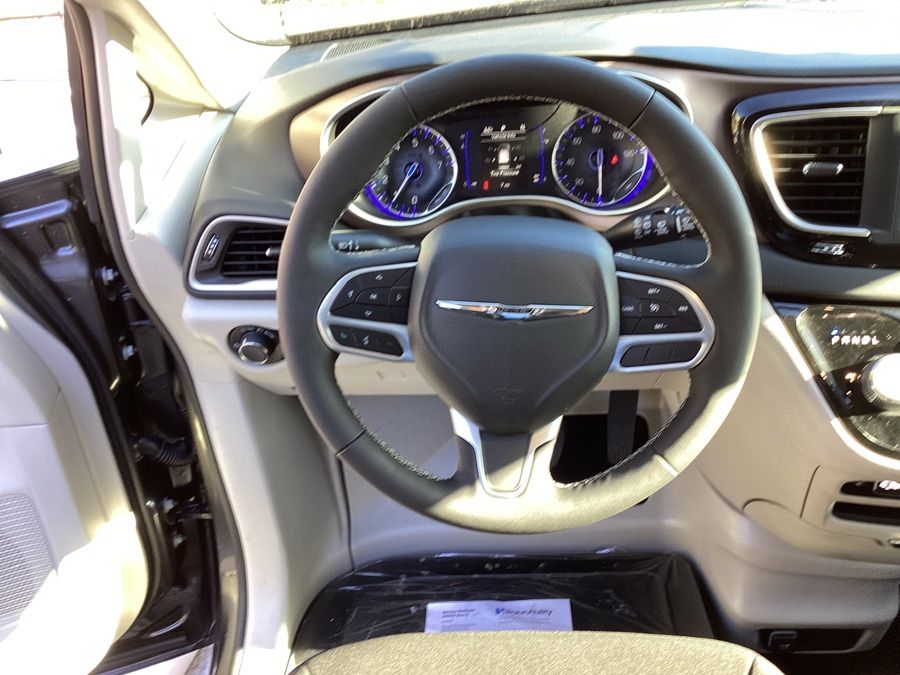 2022 CHRYSLER VOYAGER - Image 18