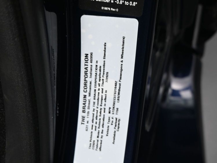 New 2026 Toyota Sienna Hybrid LE - BraunAbility Side Entry Fold Out Automatic Ramp