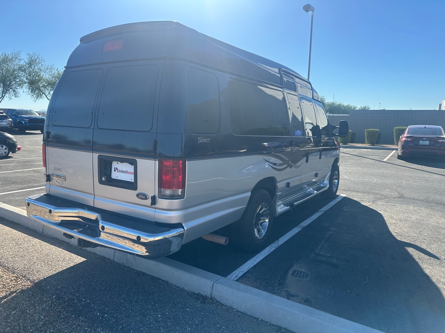 Used 2014 Ford E-Series SD - OTH Side Entry Entry Lift Automatic Ramp