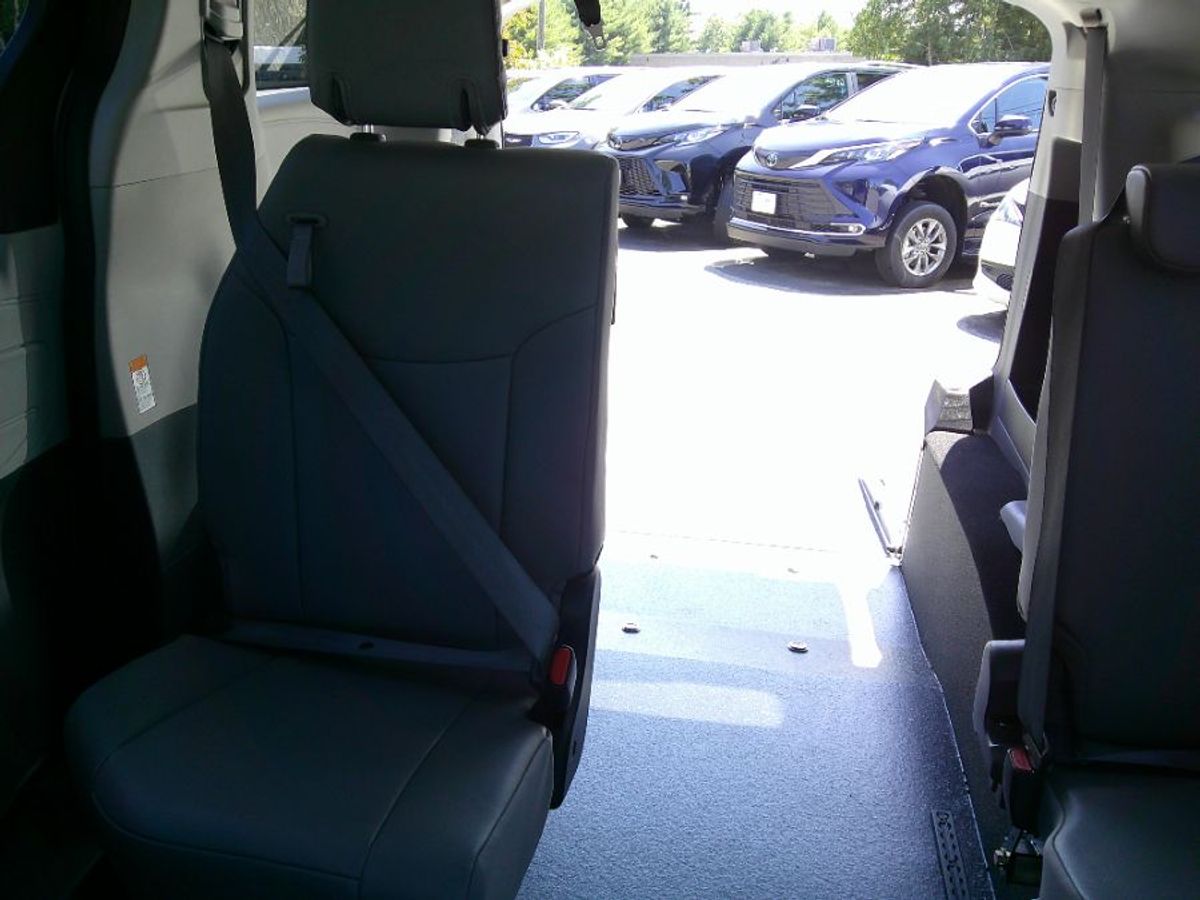 2024 TOYOTA SIENNA - Image 20