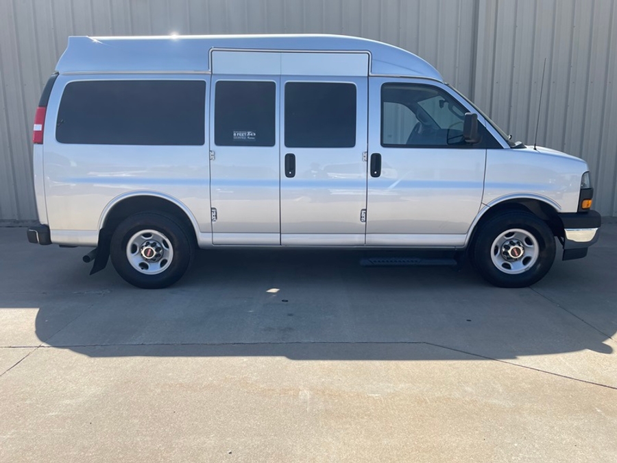 Used 2021 GMC Savana LT 2500 3Door Pass - OTH Side Entry Lift Automatic Ramp