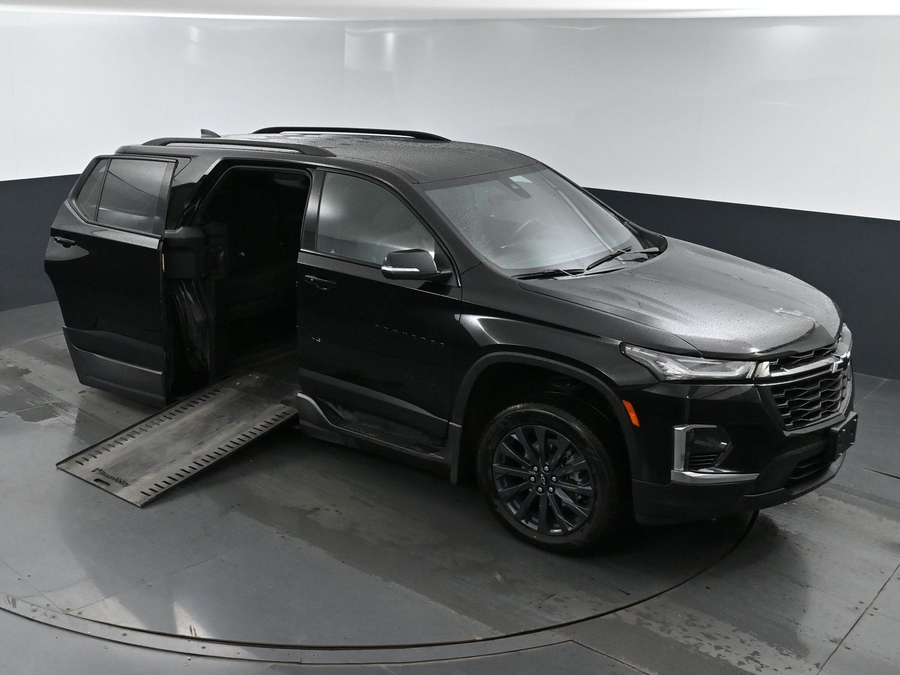 Used 2022 Chevrolet Traverse RS - BraunAbility Side Entry Entry In Floor Automatic Ramp