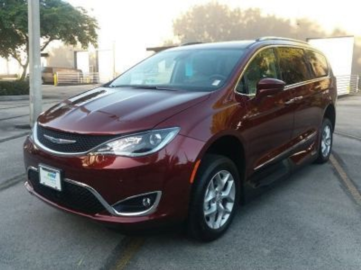 Red Chrysler Pacifica image number 2