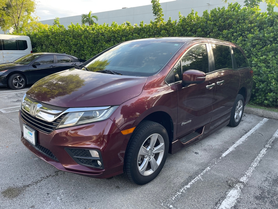 2020 Honda Odyssey EX-L - Photo 10