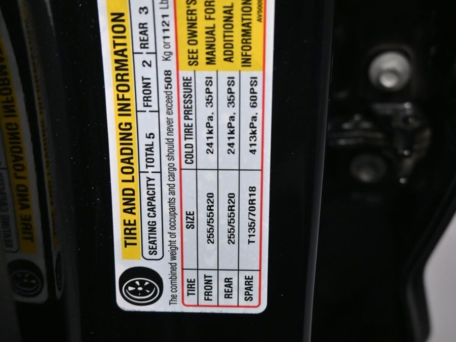 New 2026 Chevrolet Traverse 1LT Midnight - BraunAbility Side Entry In Floor Automatic Ramp