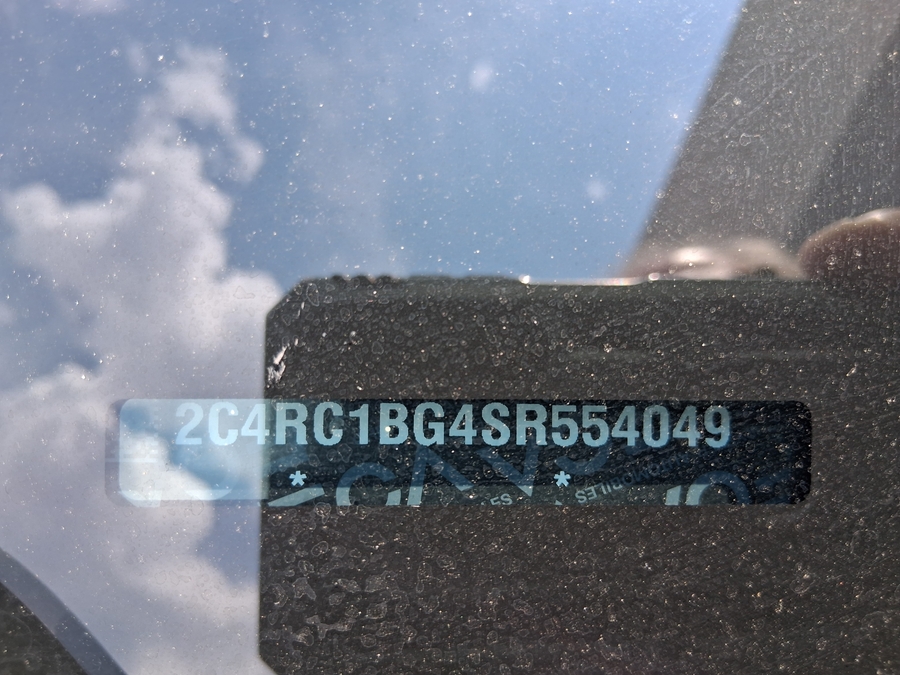 Black Chrysler Pacifica image number 26