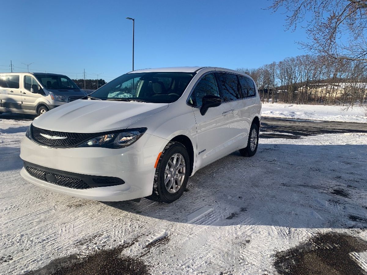 2024 CHRYSLER VOYAGER - Image 20