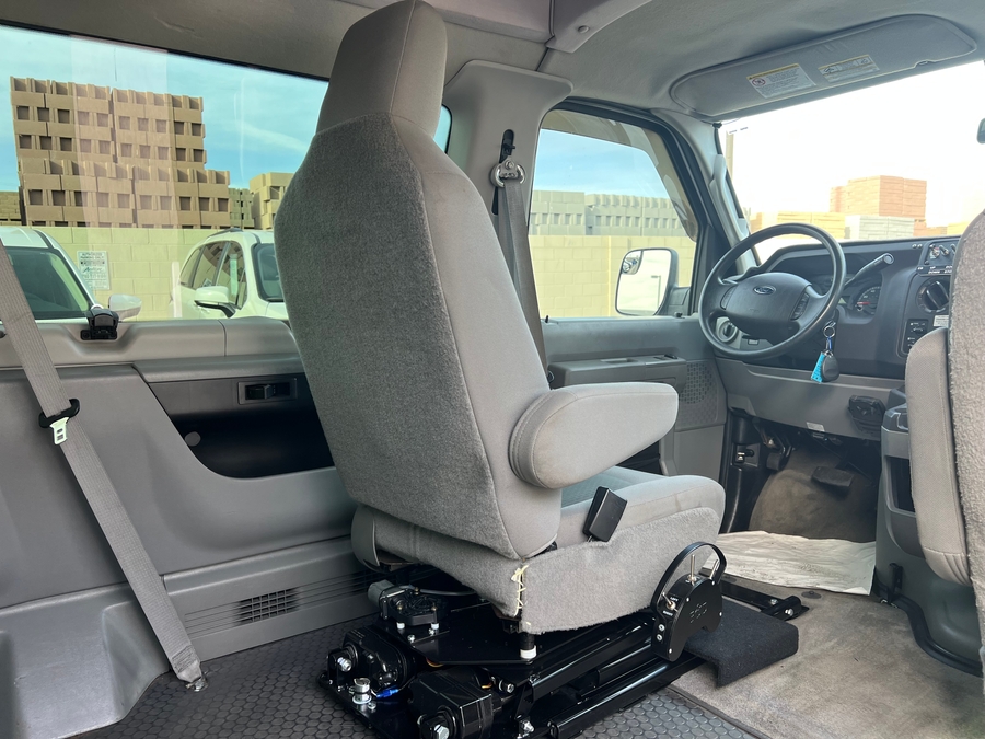 Used 2014 Ford E-Series E-350 SD XL - OTH Side Entry Entry Lift Automatic Ramp