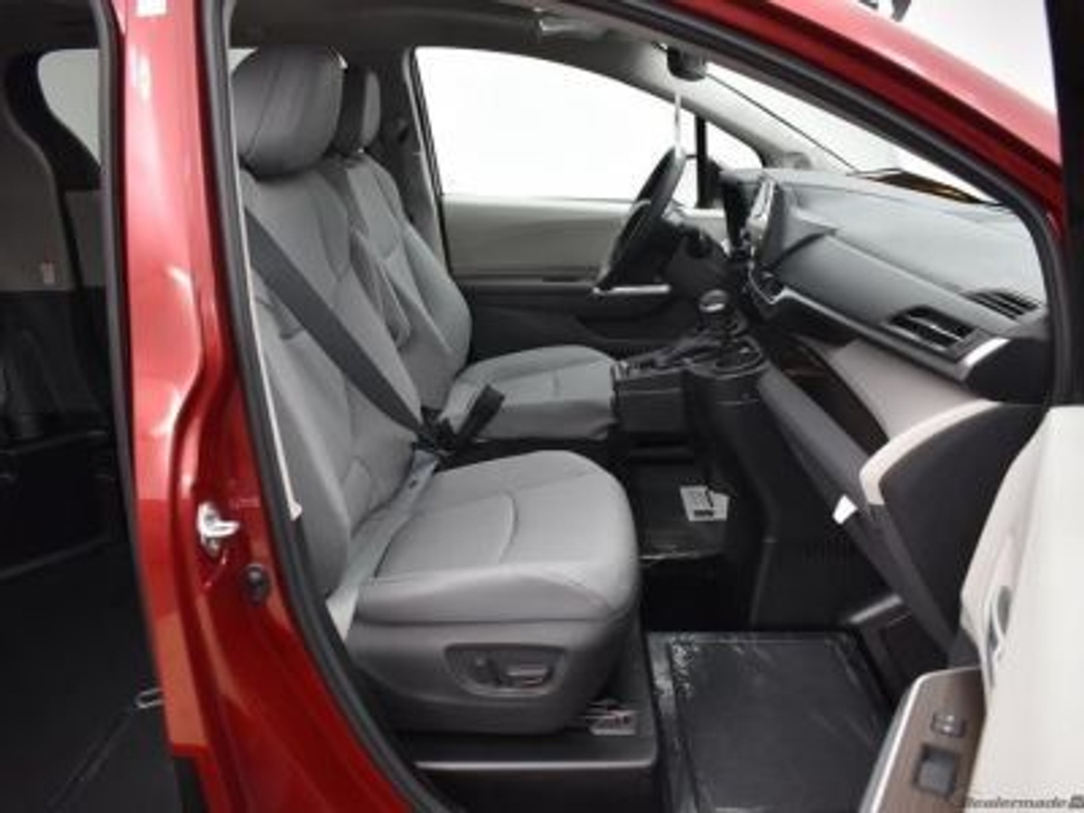 2022 TOYOTA SIENNA - Image 17