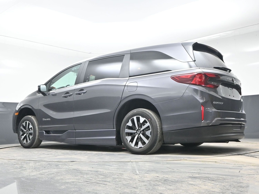 New 2026 Honda Odyssey EX-L - BraunAbility Side Entry Entry In Floor Automatic Ramp