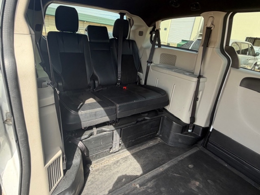 Número de imagen del Dodge Grand Caravan blanco 11