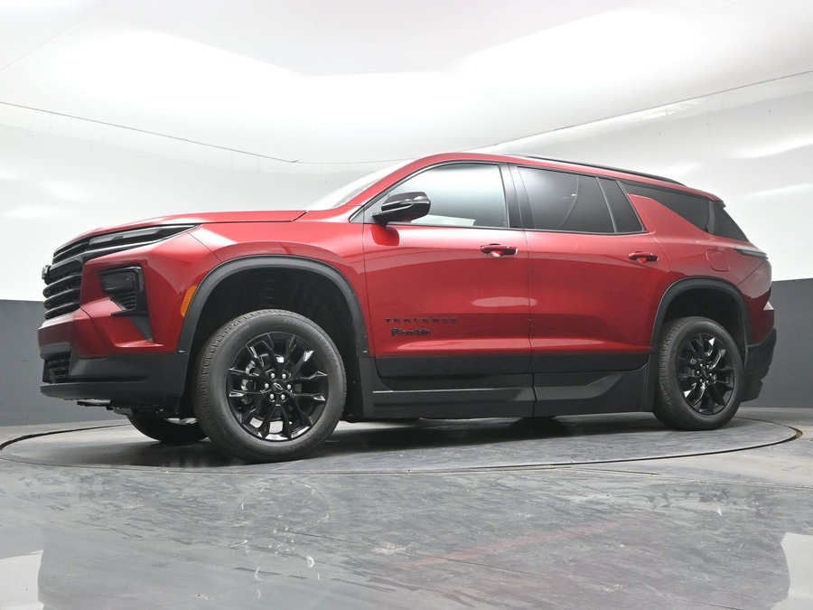New 2026 Chevrolet Traverse 1LT Midnight - BraunAbility Side Entry In Floor Automatic Ramp