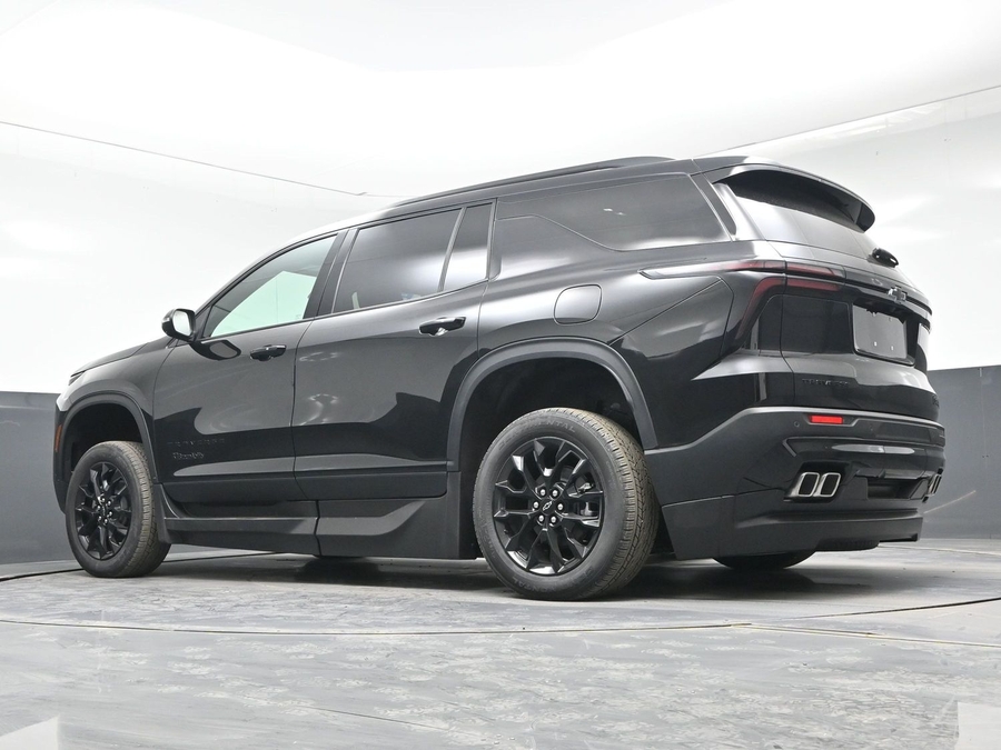 New 2026 Chevrolet Traverse 1LT Midnight - BraunAbility Side Entry In Floor Automatic Ramp