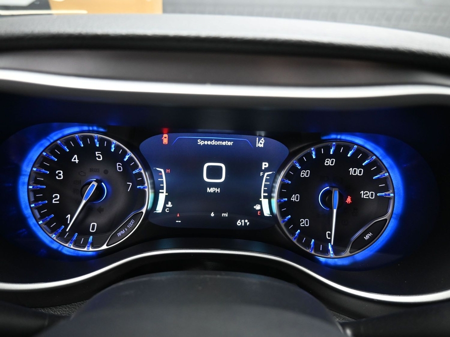 New 2026 Chrysler Pacifica Select Sport - BraunAbility Side Entry Entry In Floor Automatic Ramp