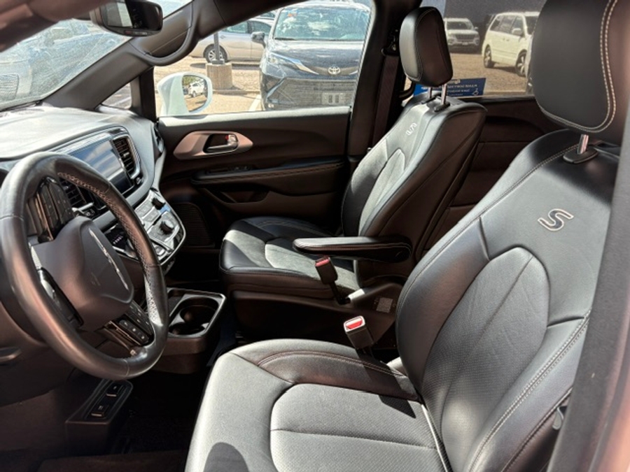 Used 2019 Chrysler Pacifica Touring L Plus - VMI Side Entry In Floor Automatic Ramp