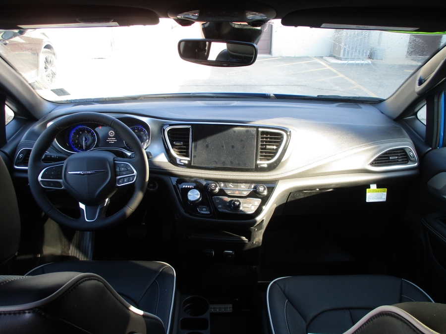 Blue Chrysler Pacifica image number 6