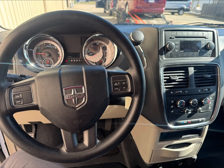 Used 2016 Dodge Grand Caravan SXT - BraunAbility Side Entry Entry Fold Out Manual Ramp