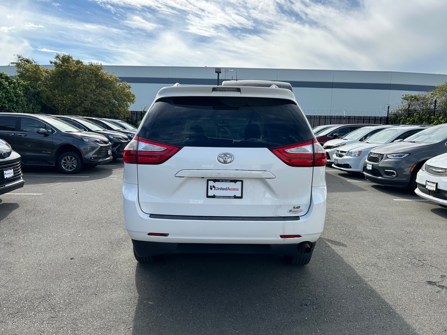 Used 2015 Toyota Sienna LE - VMI Side Entry Entry In Floor Manual Ramp