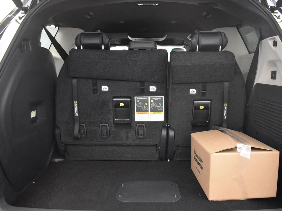 New 2025 Toyota Sienna Hybrid Platinum - BraunAbility Side Entry Entry In Floor Automatic Ramp