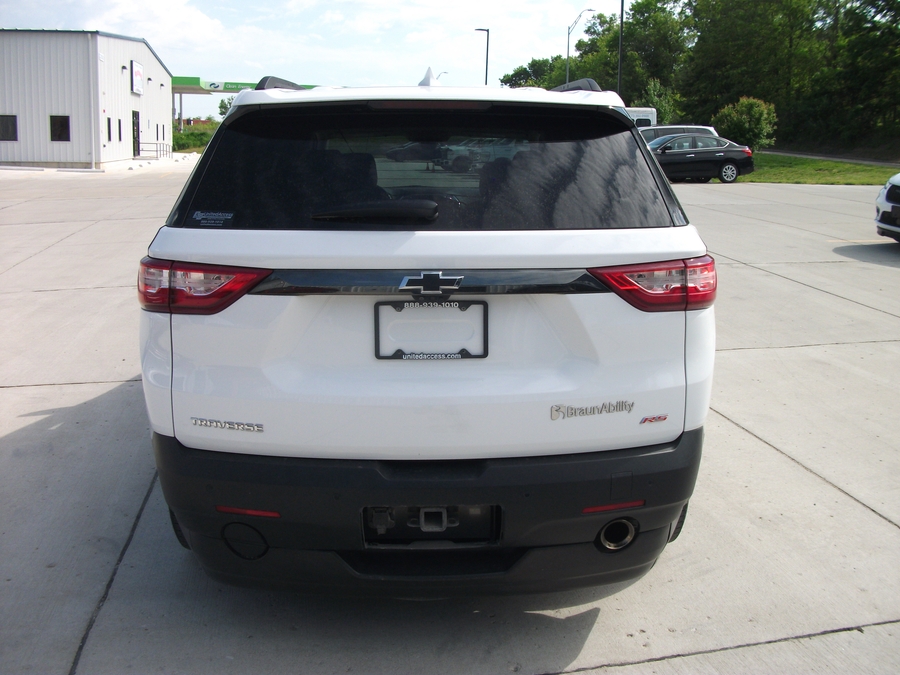 Used 2021 Chevrolet Traverse RS - BraunAbility Side Entry Entry In Floor Automatic Ramp
