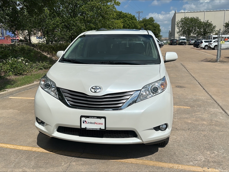 Used 2015 Toyota Sienna XLE - VMI Side Entry In Floor Automatic Ramp