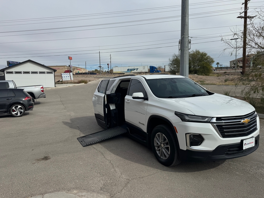 Used 2022 Chevrolet Traverse LT - BraunAbility Side Entry Entry In Floor Automatic Ramp