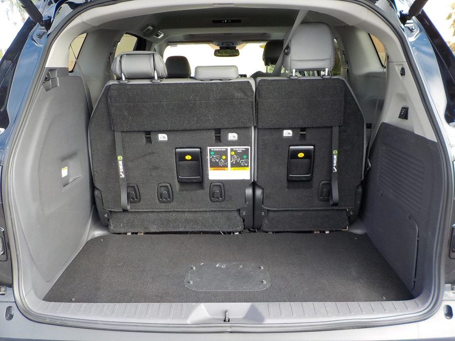 Black Toyota Sienna image number 43