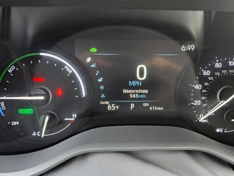 Used 2025 Toyota Sienna Hybrid XLE - BraunAbility Side Entry Entry Fold Out Automatic Ramp