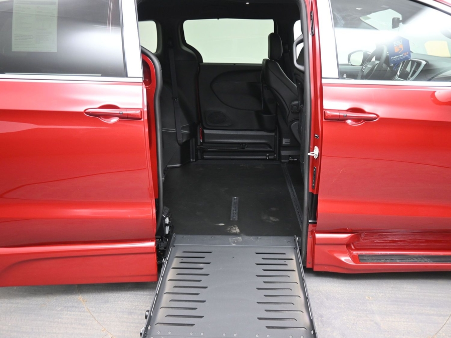 Red Chrysler Pacifica image number 10