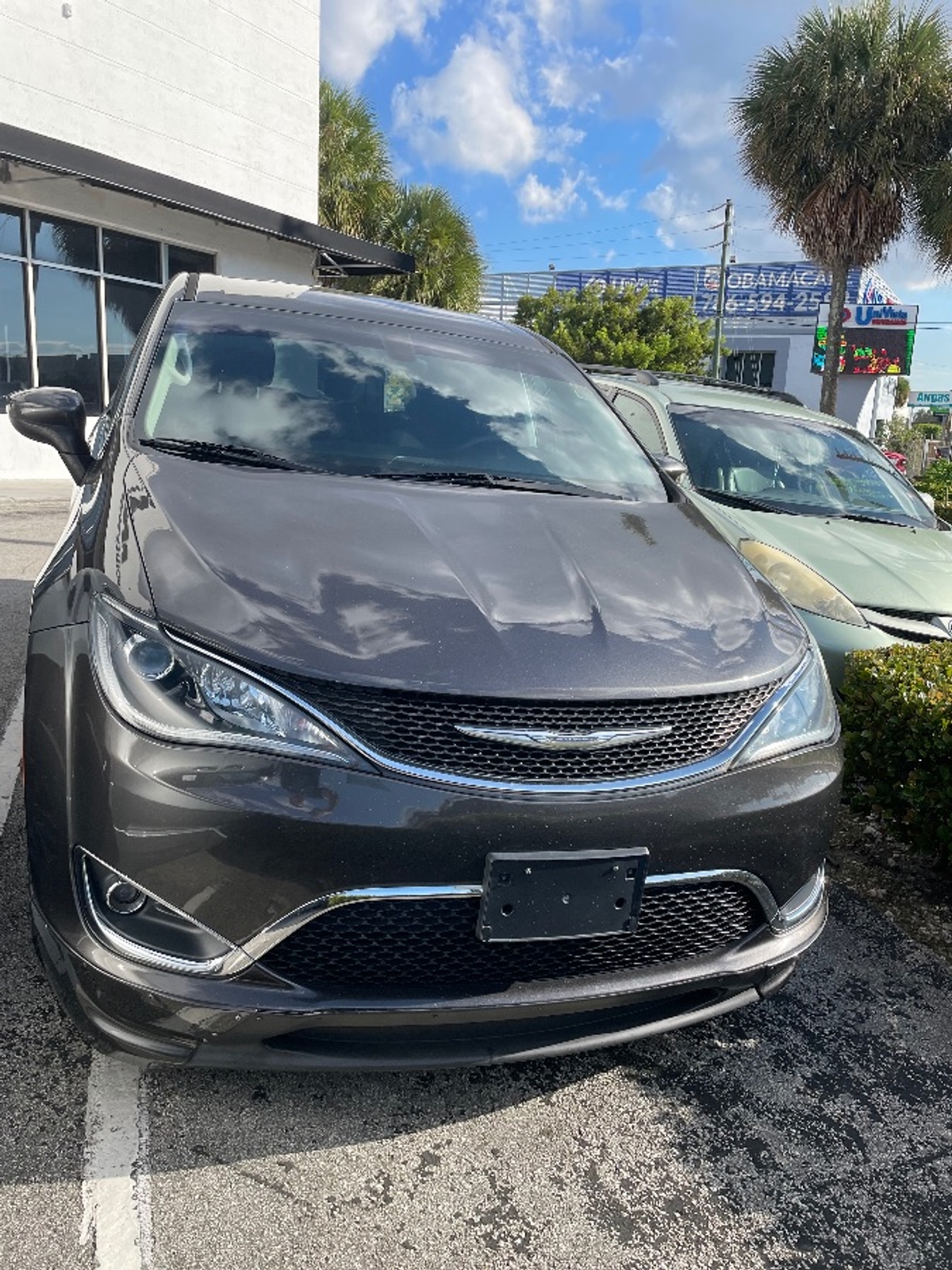 2017 CHRYSLER PACIFICA - Image 5