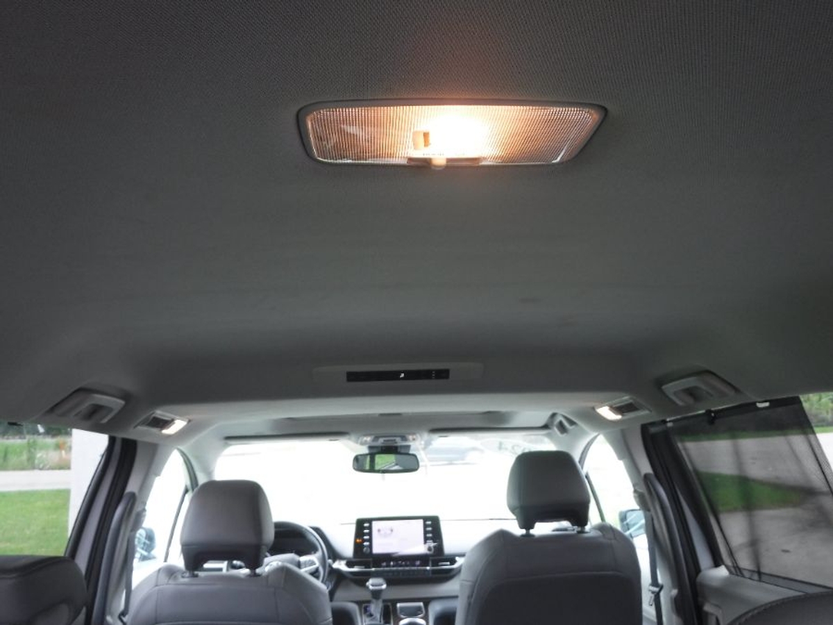 2024 TOYOTA SIENNA - Image 16