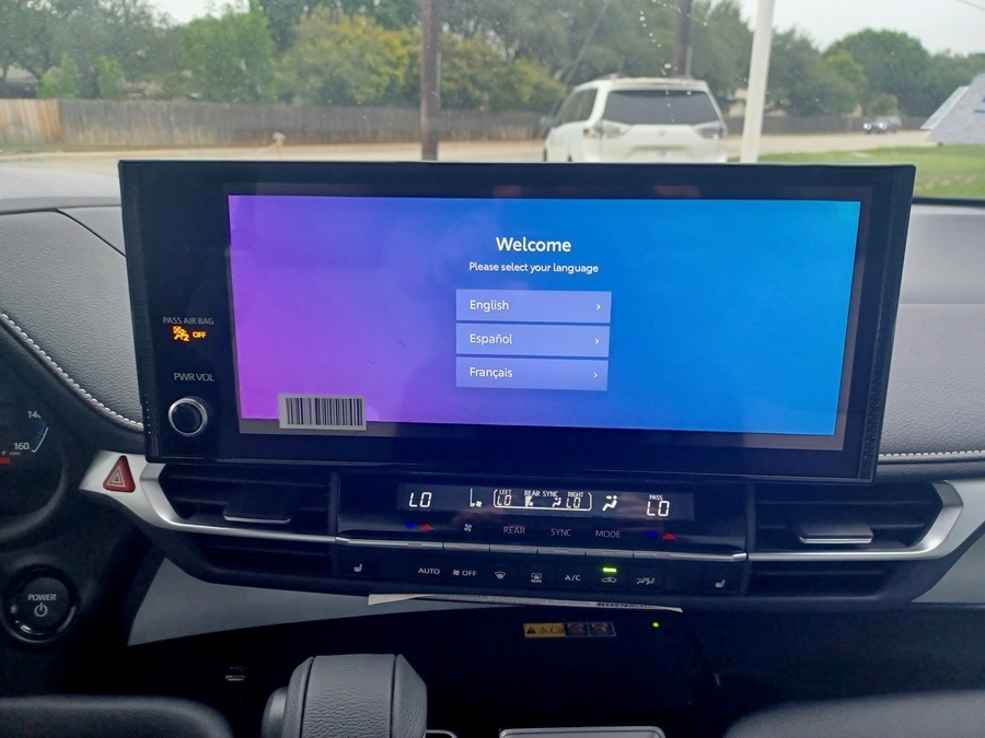 Black Toyota Sienna image number 10