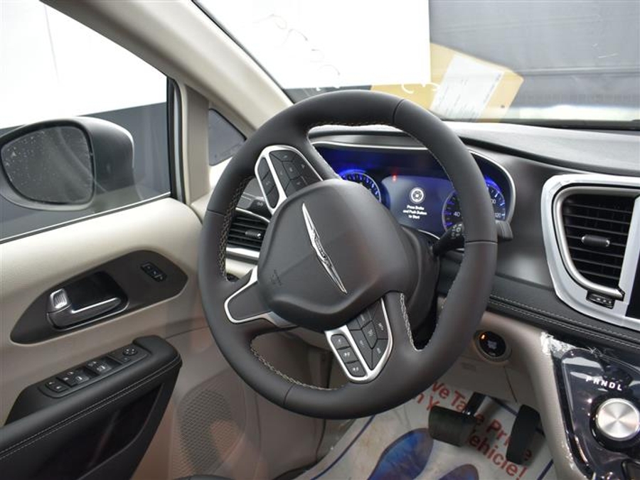 Used 2024 Chrysler Pacifica Touring L - BraunAbility Side Entry Fold Out Automatic Ramp