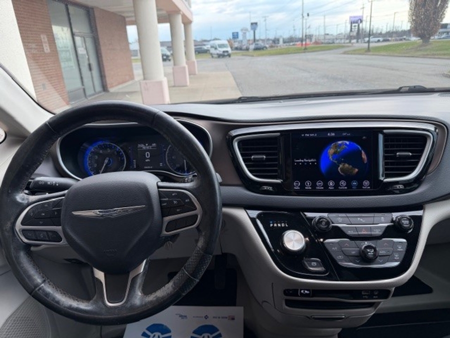 Used 2019 Chrysler Pacifica Touring L - BraunAbility Side Entry Entry In Floor Automatic Ramp