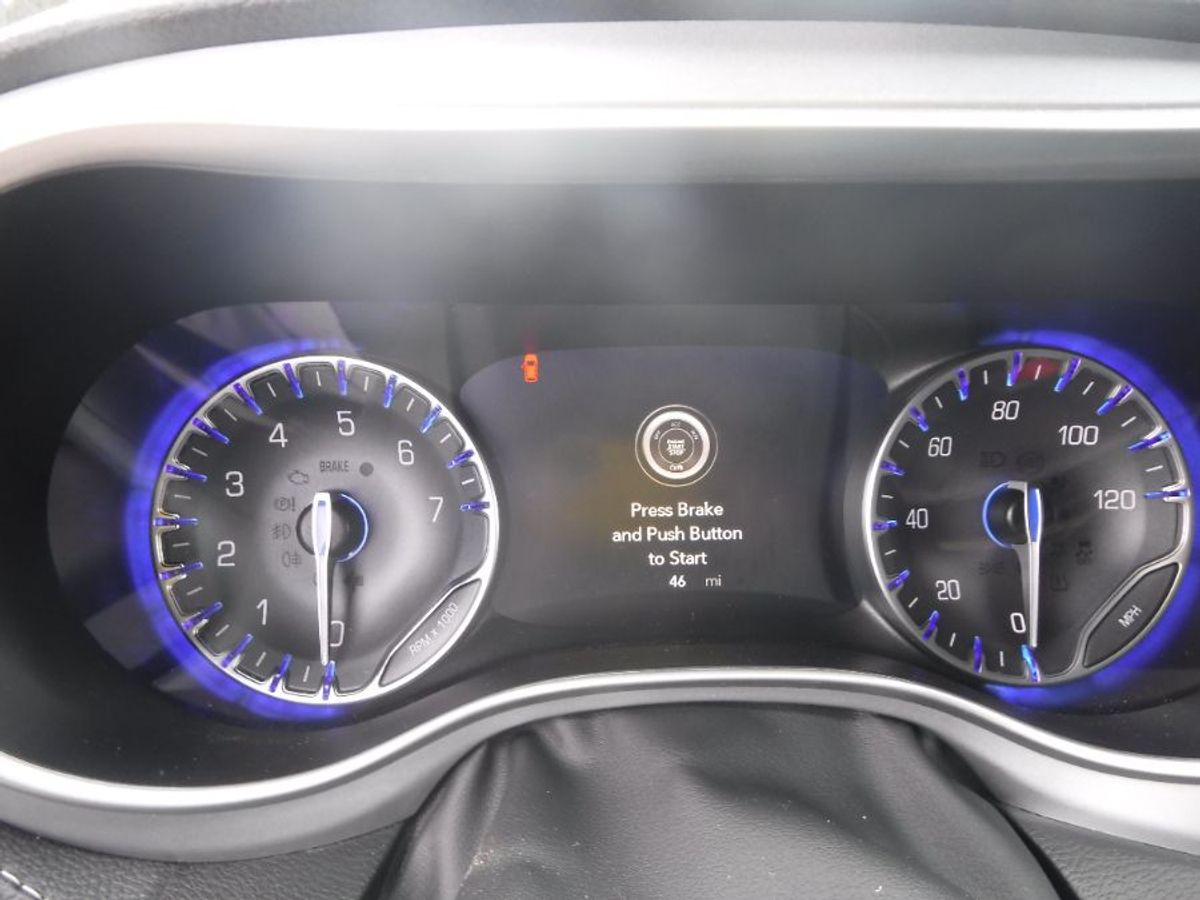 2024 CHRYSLER PACIFICA - Image 11