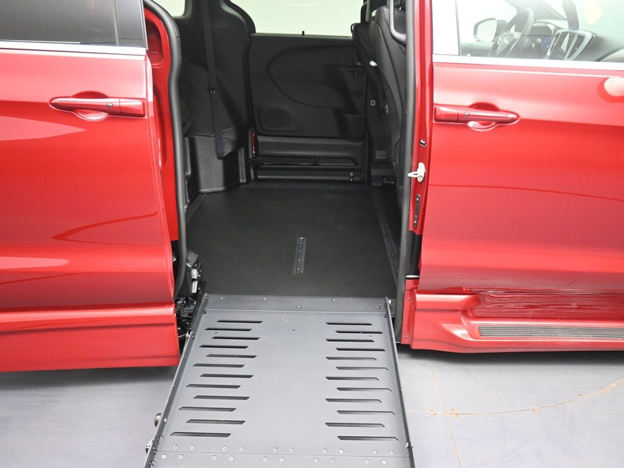 Red Chrysler Pacifica image number 10