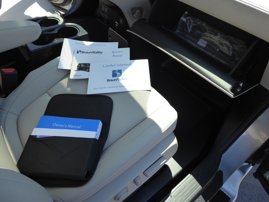 New 2026 Honda Odyssey EX-L - BraunAbility Side Entry In Floor Automatic Ramp