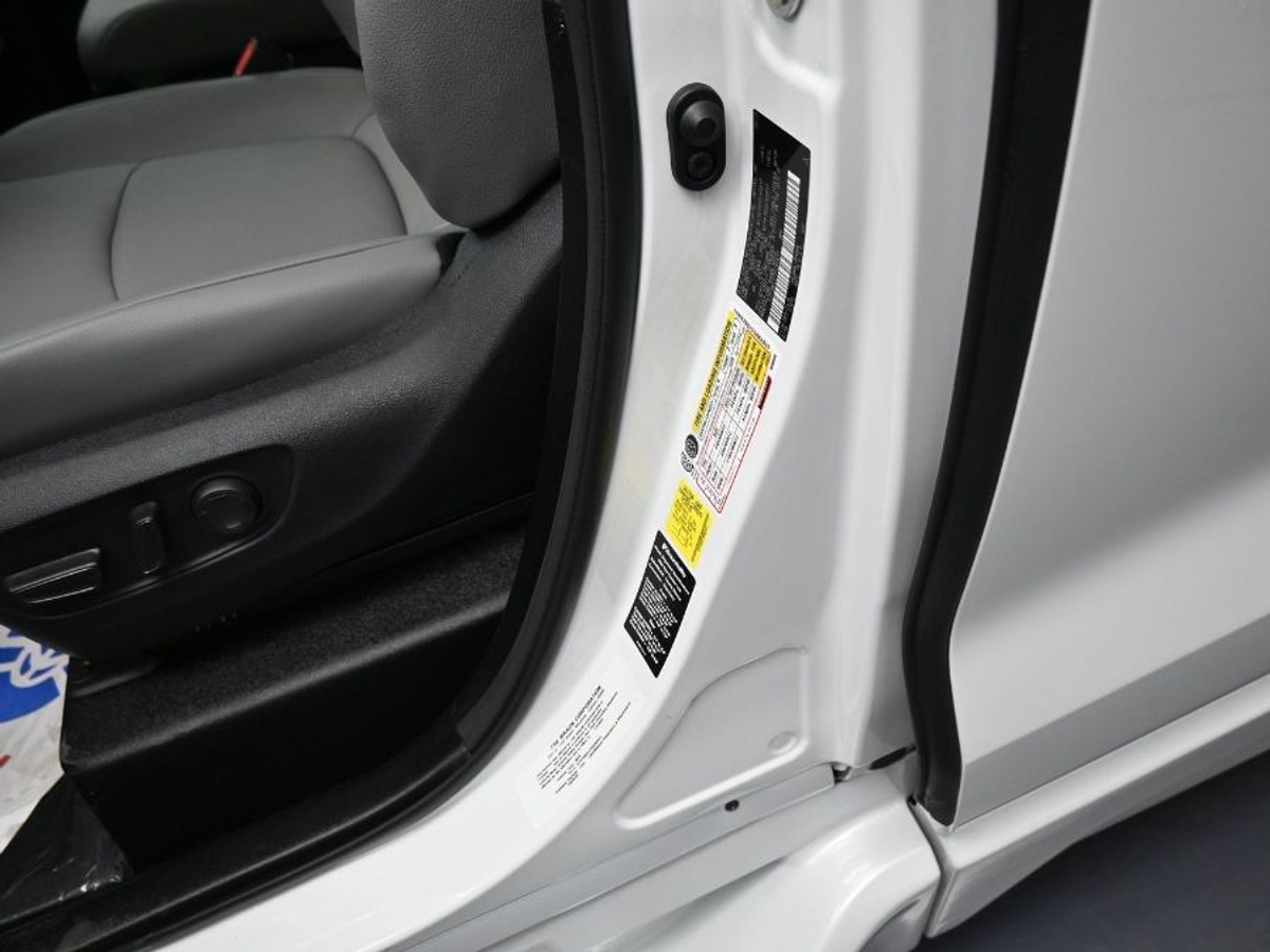 2025 TOYOTA SIENNA - Image 25