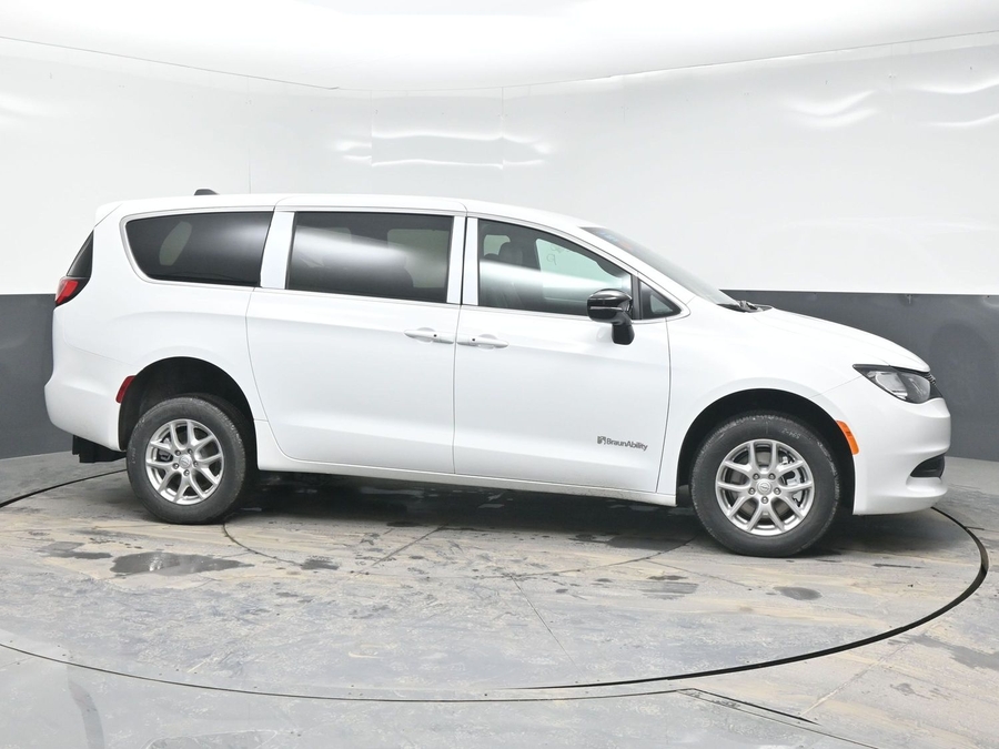 New 2025 Chrysler Voyager LX HCC - BraunAbility Rear Entry Entry Fold Out Manual Ramp
