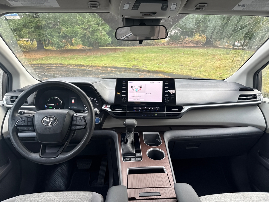 Used 2023 Toyota Sienna Hybrid LE - Vantage Mobility Rear Entry Entry Fold Out Manual Ramp