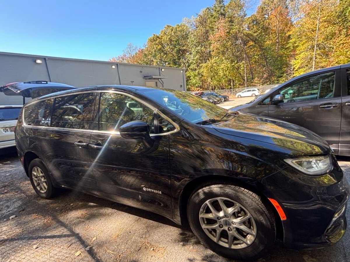 2024 CHRYSLER PACIFICA - Image 11