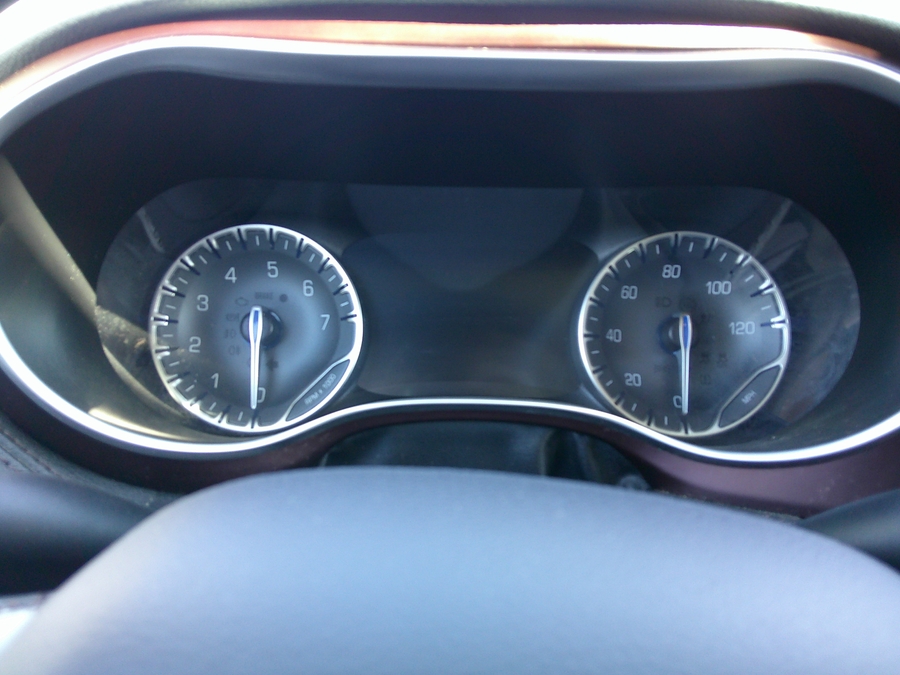 Silver Chrysler Pacifica image number 8