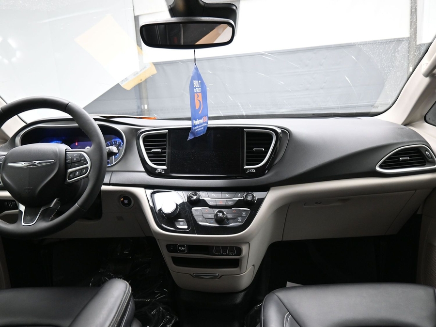 Used 2024 Chrysler Pacifica Touring L - BraunAbility Side Entry Entry Fold Out Automatic Ramp