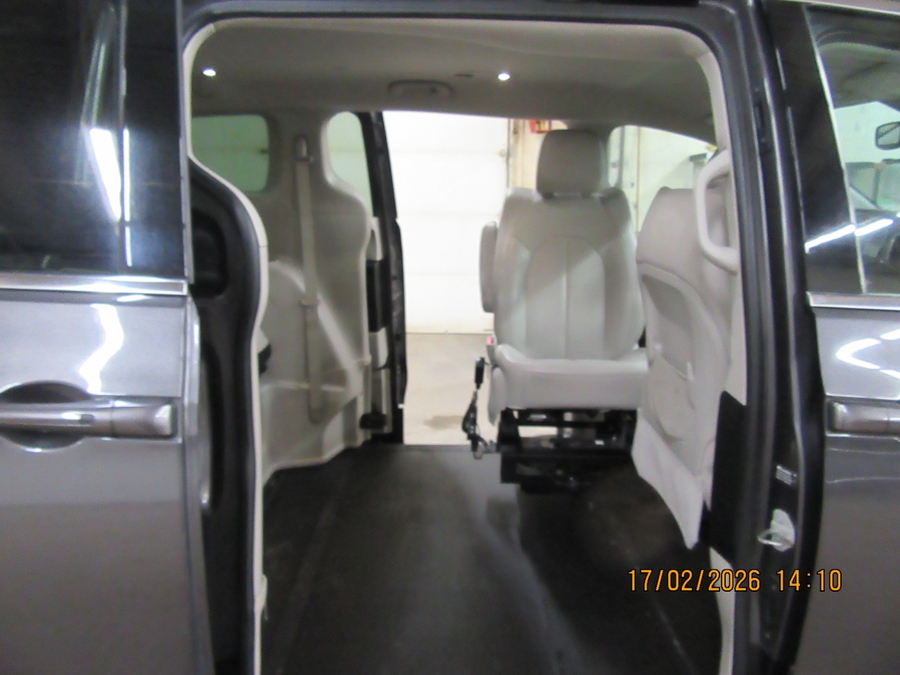 2021 CHRYSLER VOYAGER - Image 24