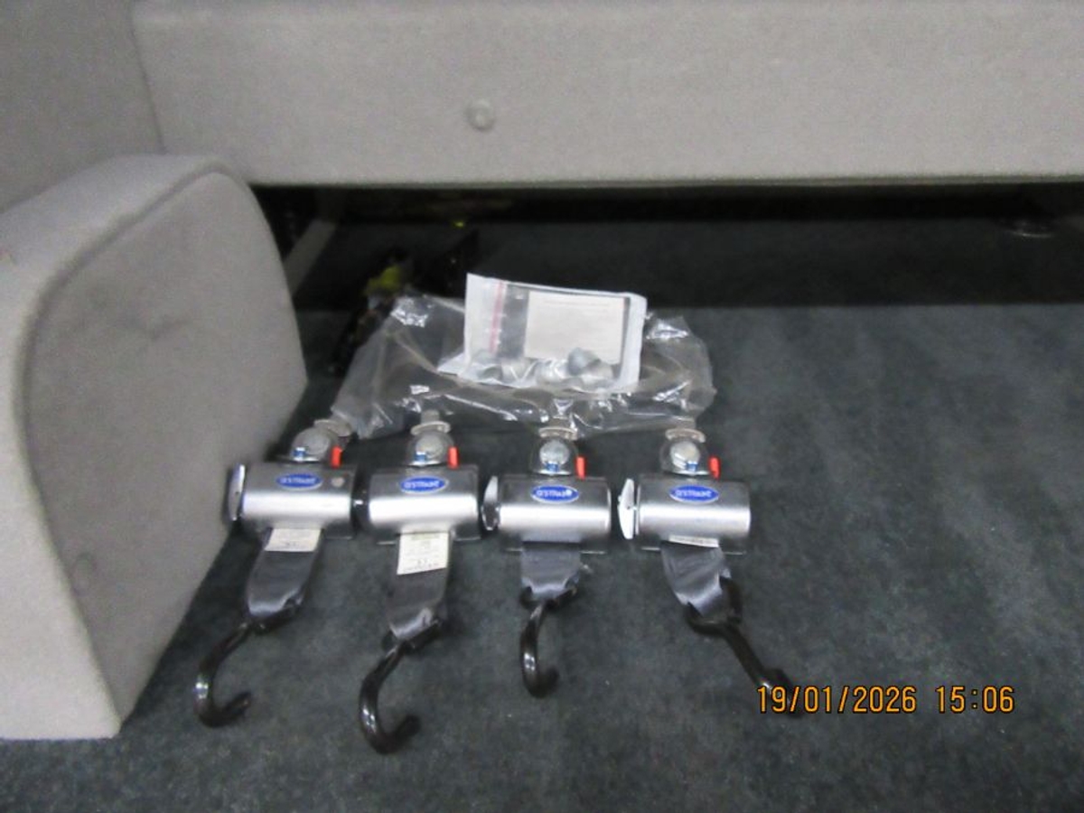 Silver Ford T250 image number 9