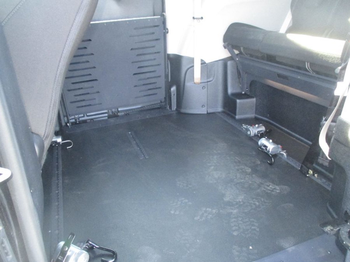 2023 CHRYSLER VOYAGER - Image 11