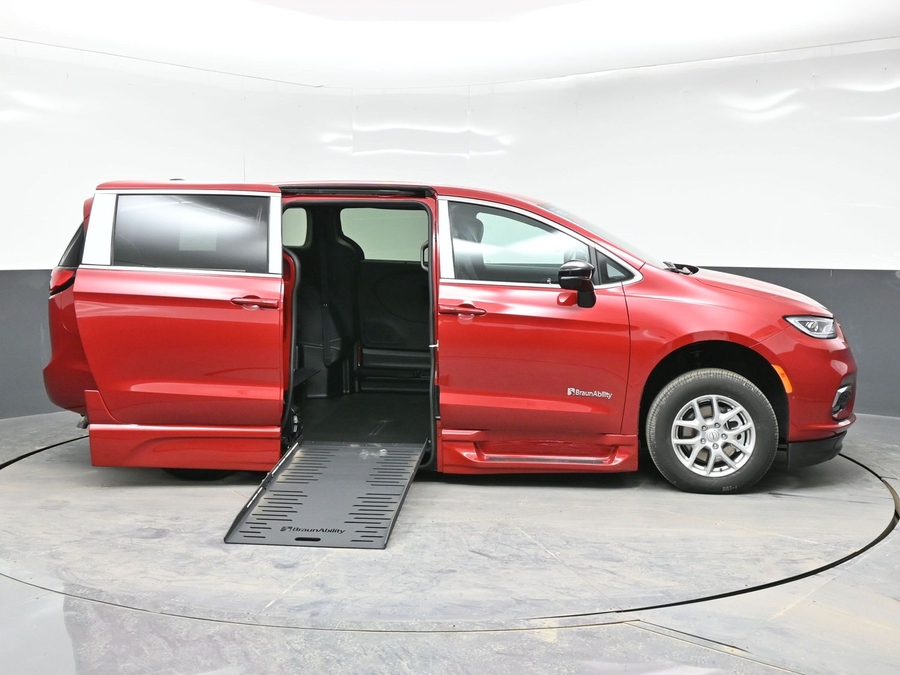 Red Chrysler Pacifica image number 7